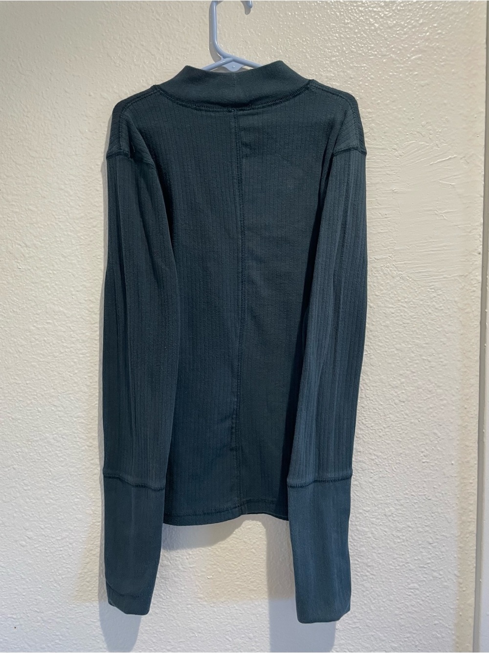 ✨ Free People Dark Forest Green Mock Neck Ribbed Top • S 💚 - Picture 5 of 5